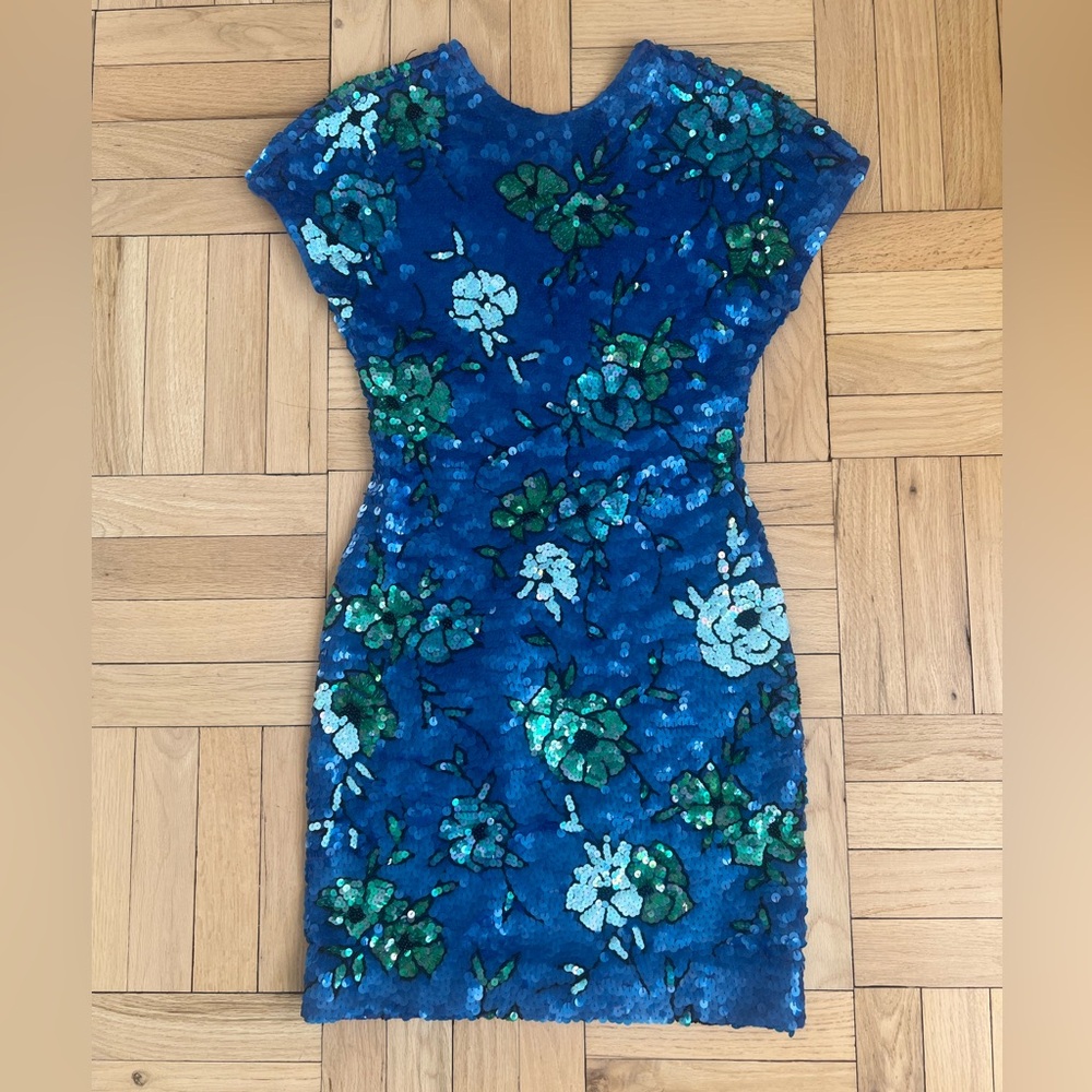 Vintage Carmen Marc Valvo Blue/Green Sequin Mini Dress. Size M. Great condition.